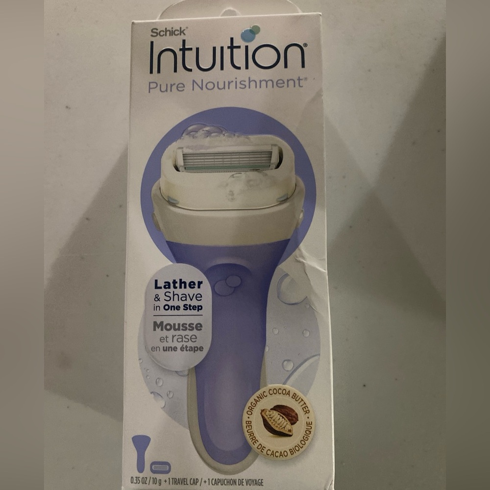 Schick Intuition Sensitive Care 4 Blades Womens Razor with Organic  Aloe (A11)